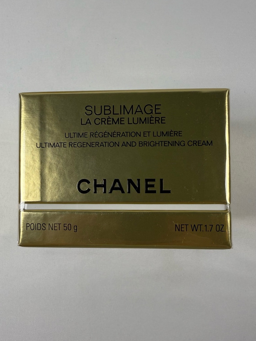 CHANEL Sublimage La Crème Lumière - Gold Packaging